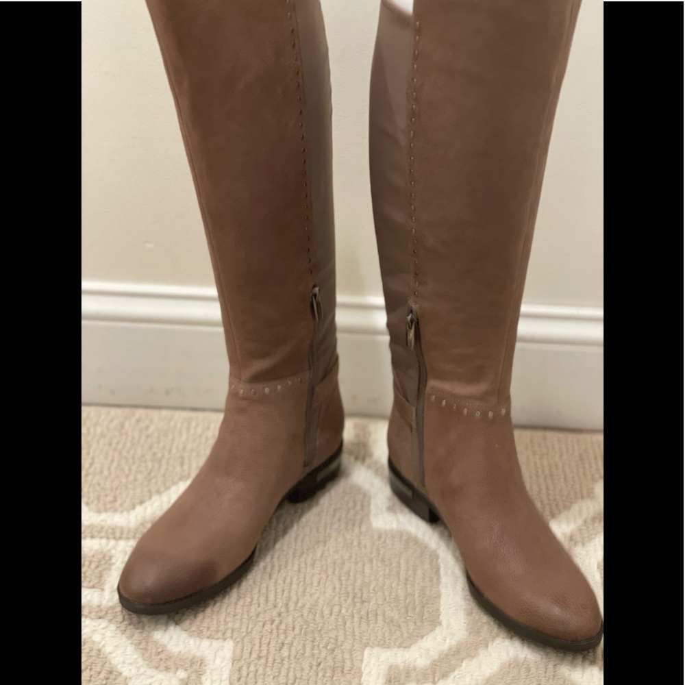 VINCE CAMUTO BOOTS - Picture 6 of 12